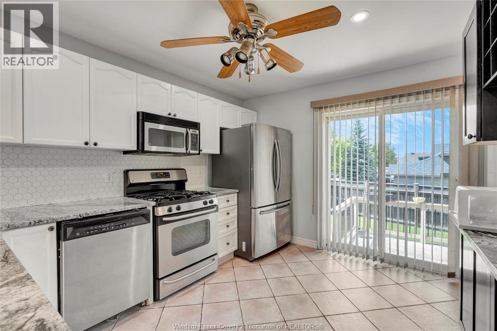 10920 Springhollow Drive, Windsor, Ontario  N8P 1V2 - Photo 7 - 26015378