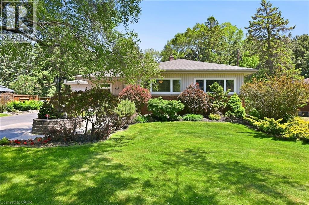 951 Cloverleaf Drive, Burlington, Ontario  L7T 3Y8 - Photo 2 - 40832645