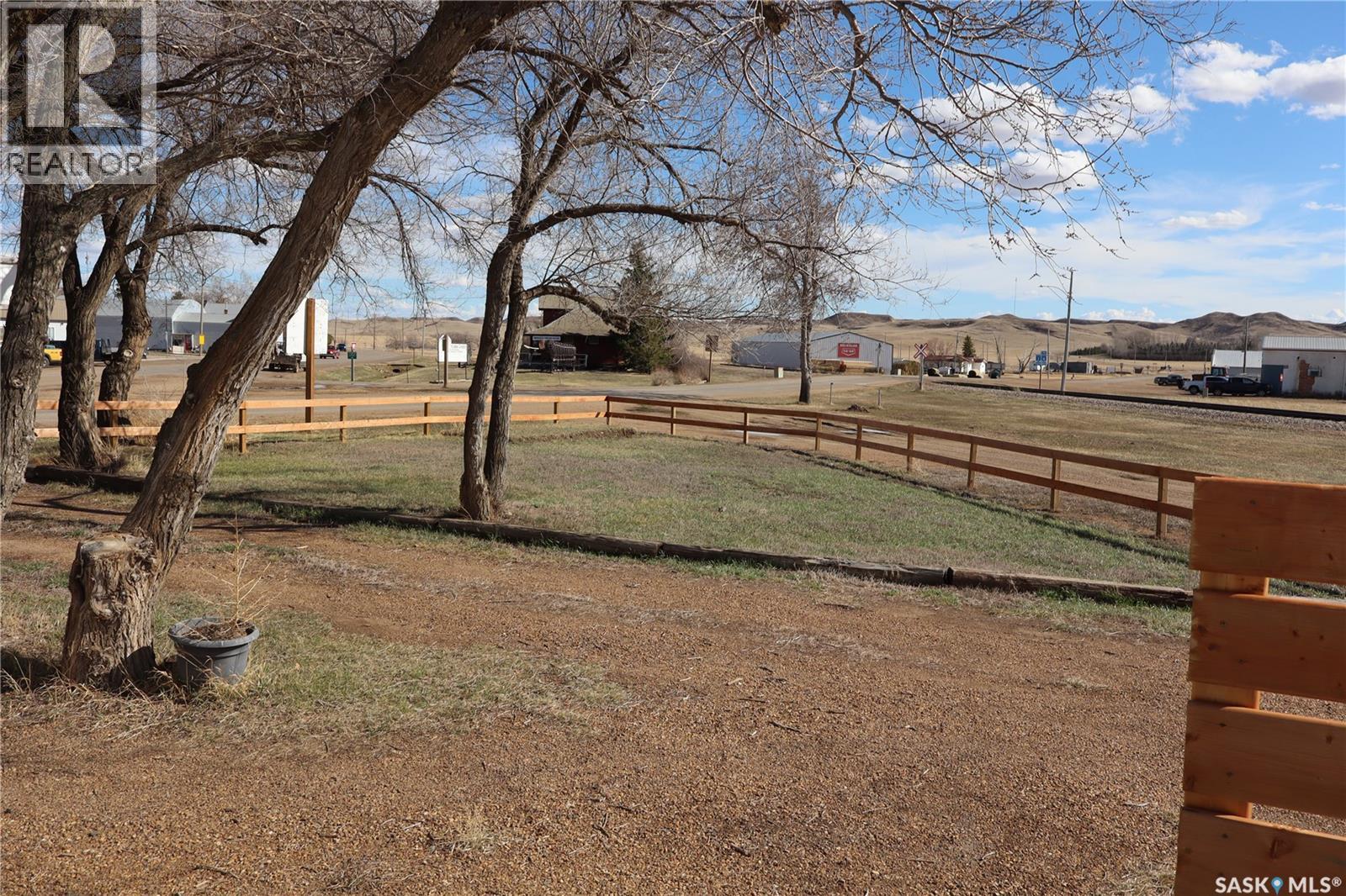 302 Columbus Drive, Rockglen, Saskatchewan  S0H 3R0 - Photo 37 - SK033126