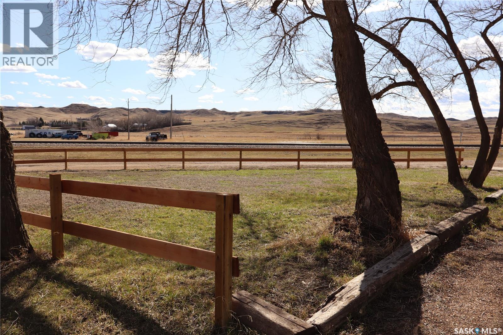 302 Columbus Drive, Rockglen, Saskatchewan  S0H 3R0 - Photo 5 - SK033126