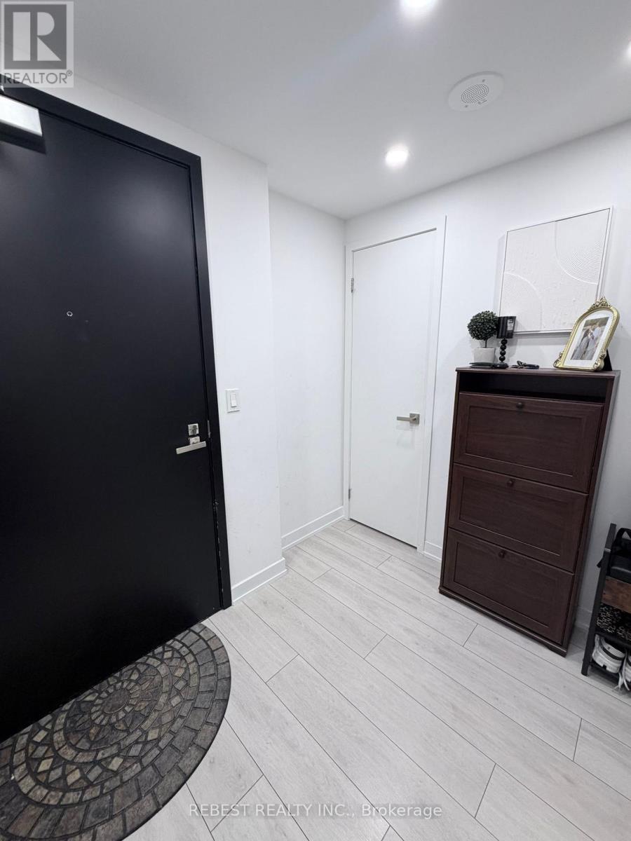 547 - 31 Tippett Road, Toronto, Ontario  M3H 0C8 - Photo 3 - C13482768