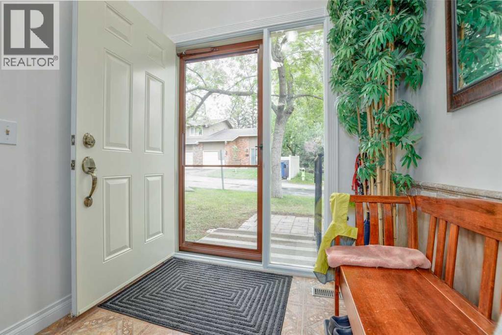 36, 10001 Brookpark Boulevard SW, Calgary, Alberta  T2W 3E3 - Photo 4 - A2319950