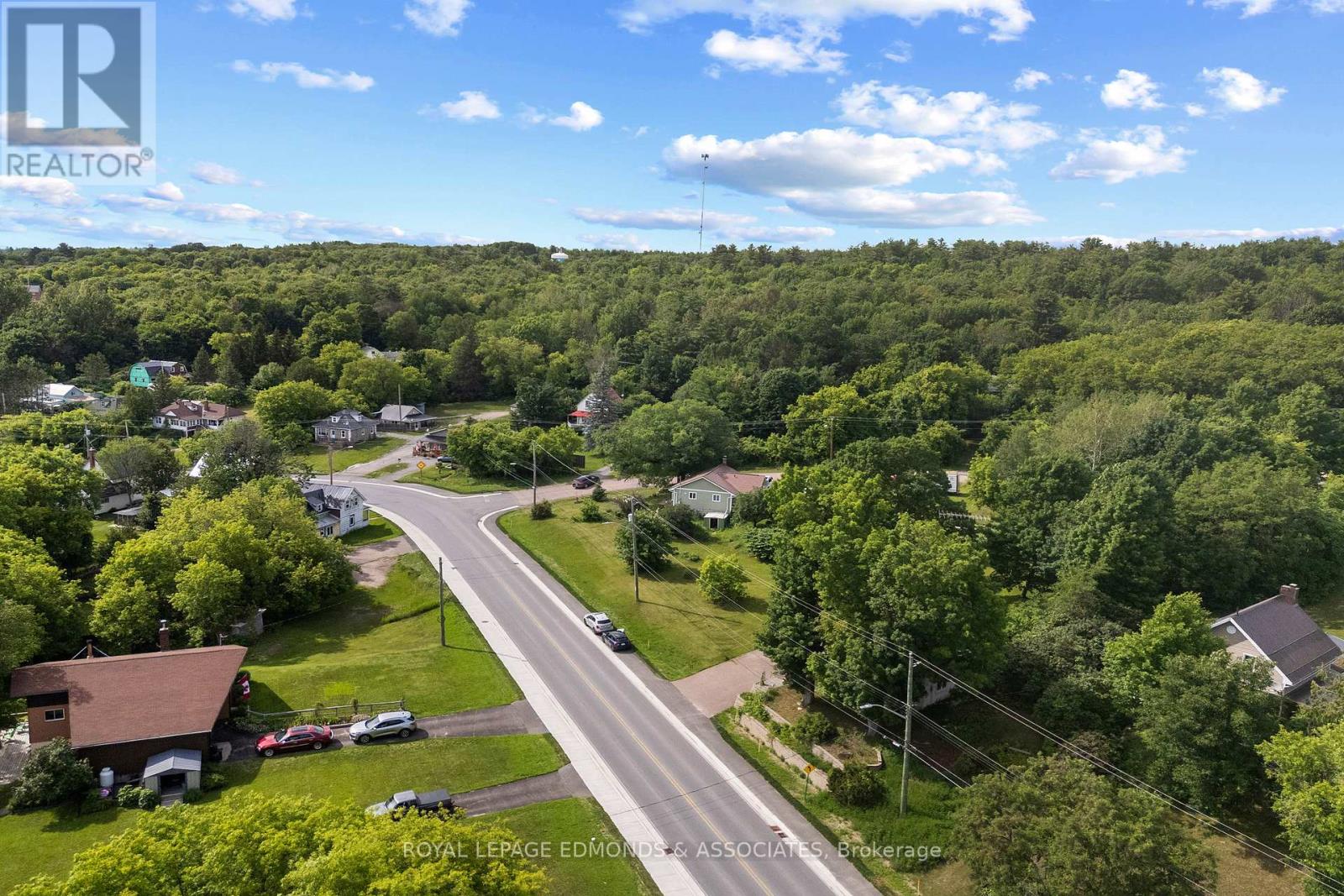 138 Bonnechere Street E, Bonnechere Valley, Ontario  K7V 1Z5 - Photo 3 - X13495920