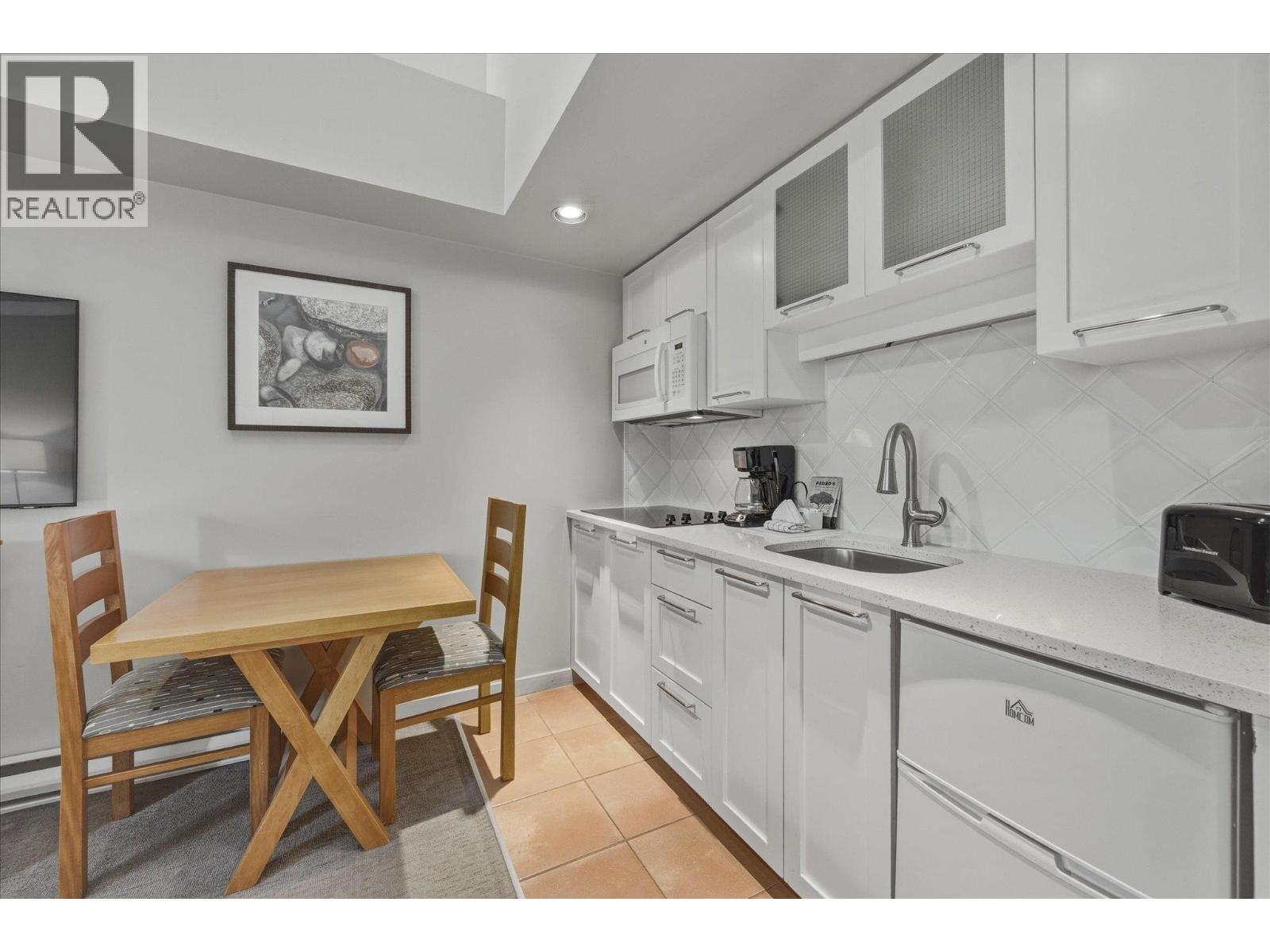 616 4295 Blackcomb Way, Whistler, British Columbia  V8E 0X2 - Photo 11 - R3140448