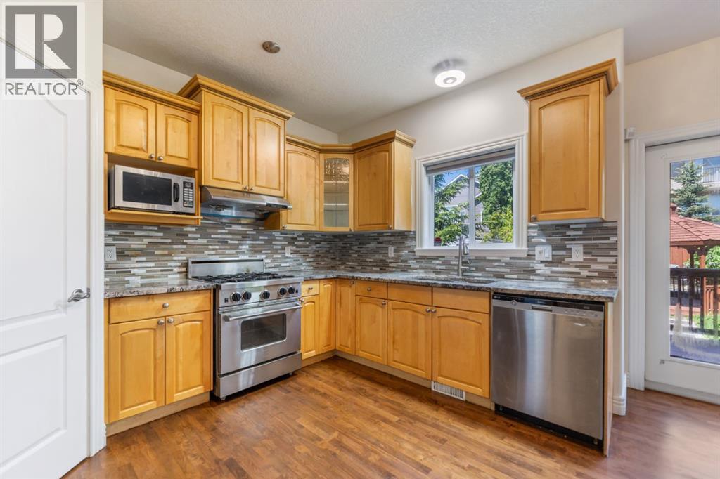 90 Royal Highland Road NW, Calgary, Alberta  T3G 4Y4 - Photo 15 - A2312514