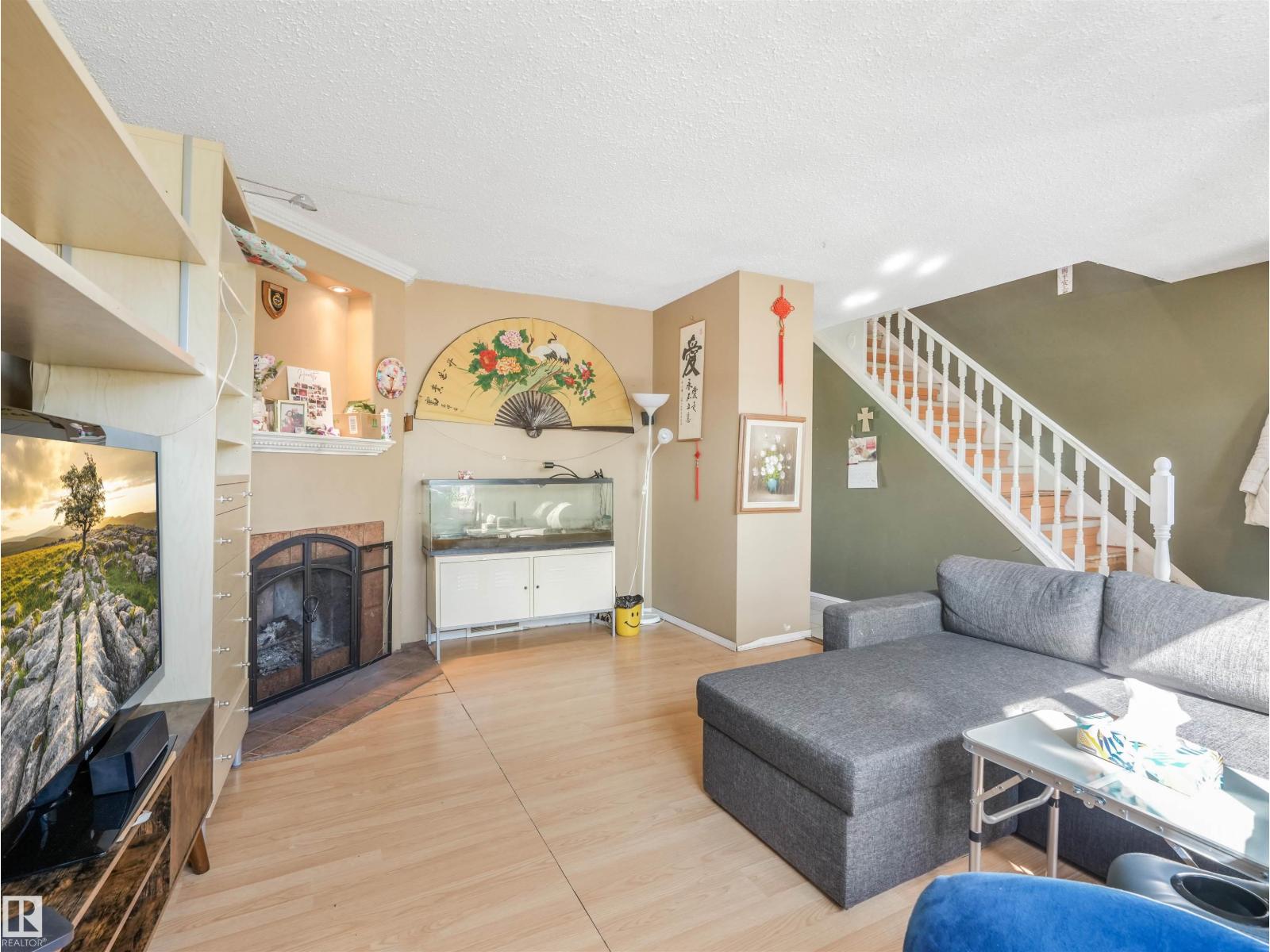 10488 28a Av NW, Edmonton, Alberta  T6J 4J6 - Photo 4 - E4495959
