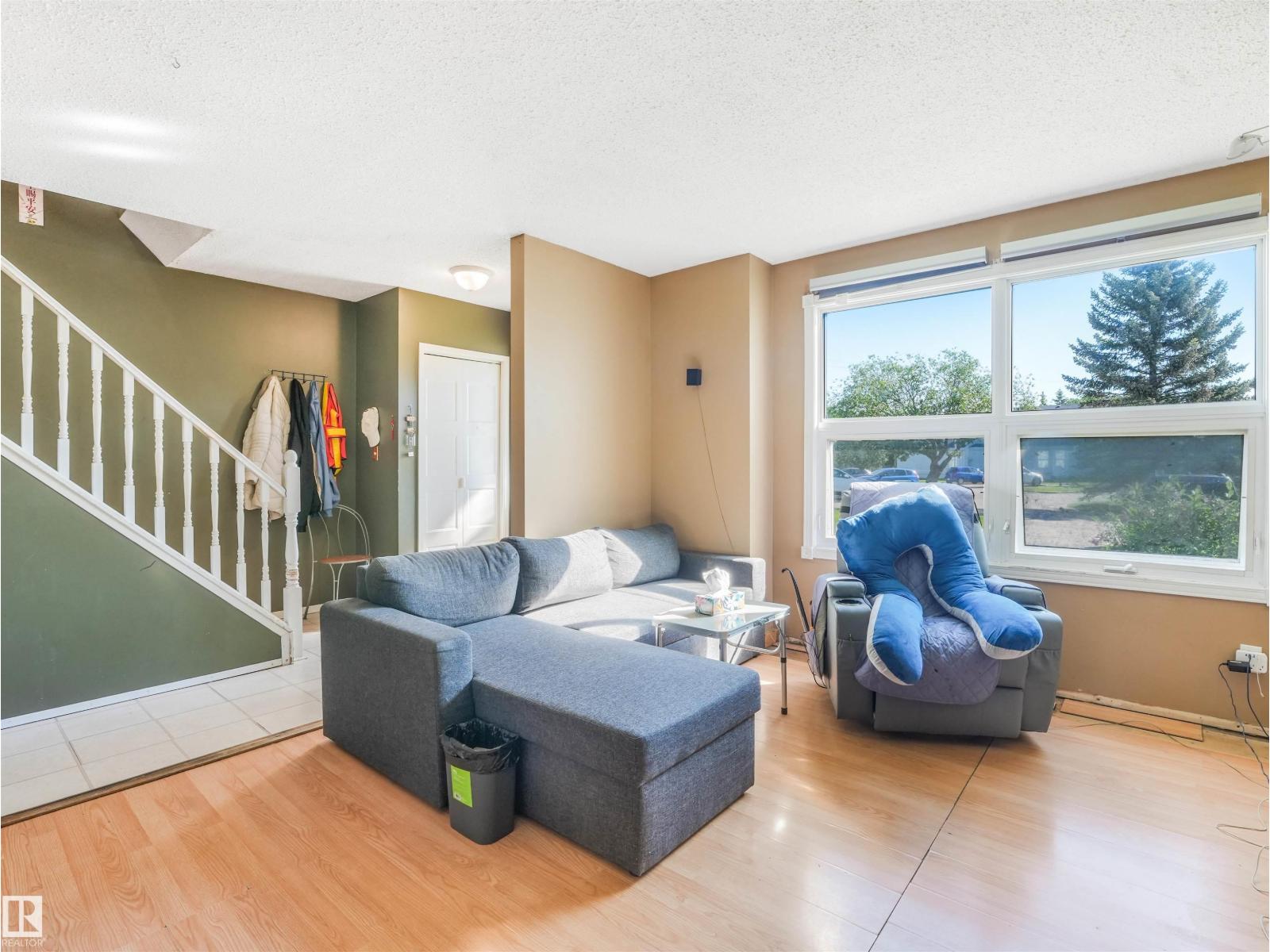 10488 28a Av NW, Edmonton, Alberta  T6J 4J6 - Photo 6 - E4495959
