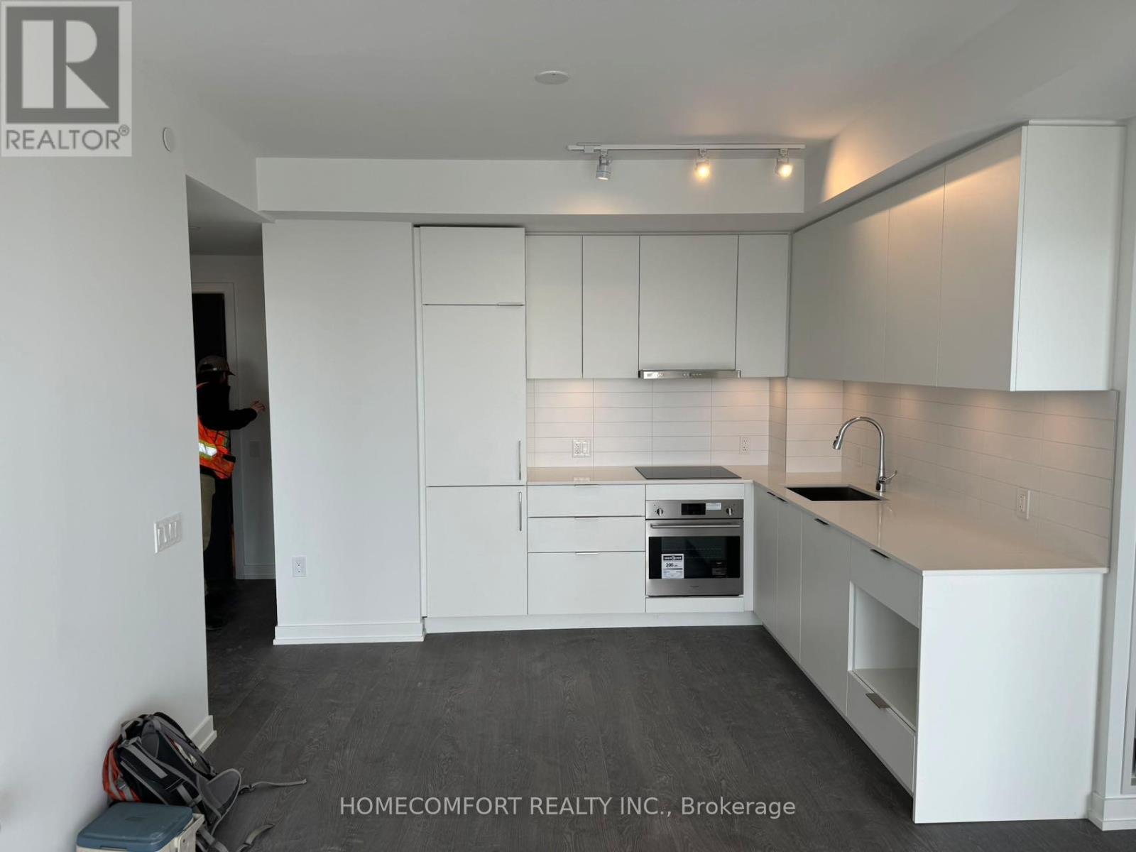 S2604 - 8 Olympic Garden Drive, Toronto, Ontario  M2M 0B9 - Photo 2 - C13495854