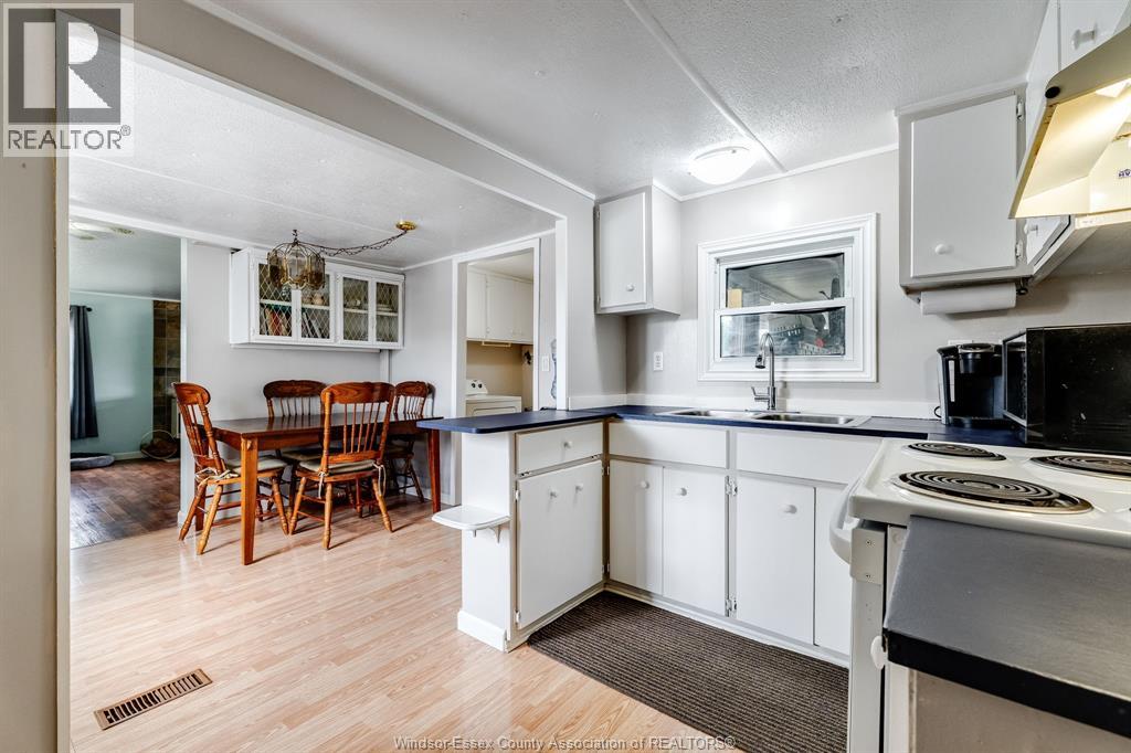 50 Diane, Essex, Ontario  N8M 1Z3 - Photo 12 - 26015380
