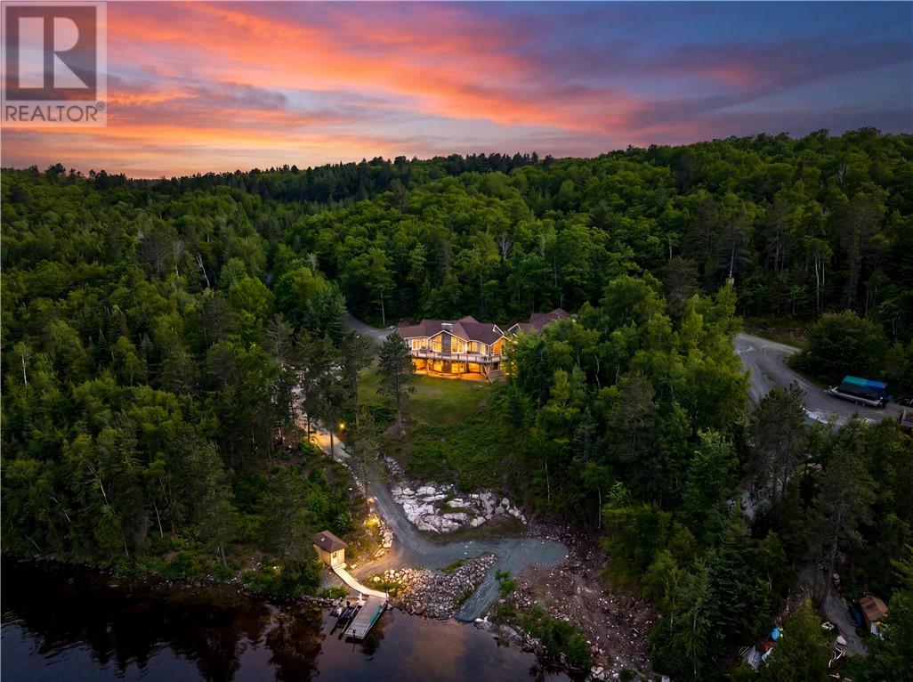 254 Oakridge Trail, Skead, Ontario
