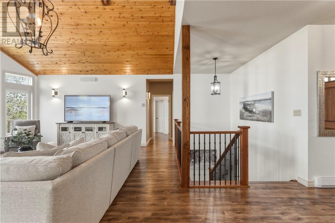 254 Oakridge Trail, Skead, Ontario  P0M 2Y0 - Photo 17 - 2128805