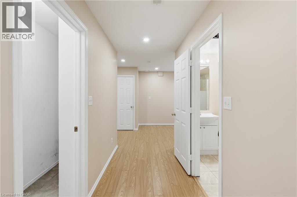 2549 Postmaster Drive, Oakville, Ontario  L6M 0L6 - Photo 29 - 40843326