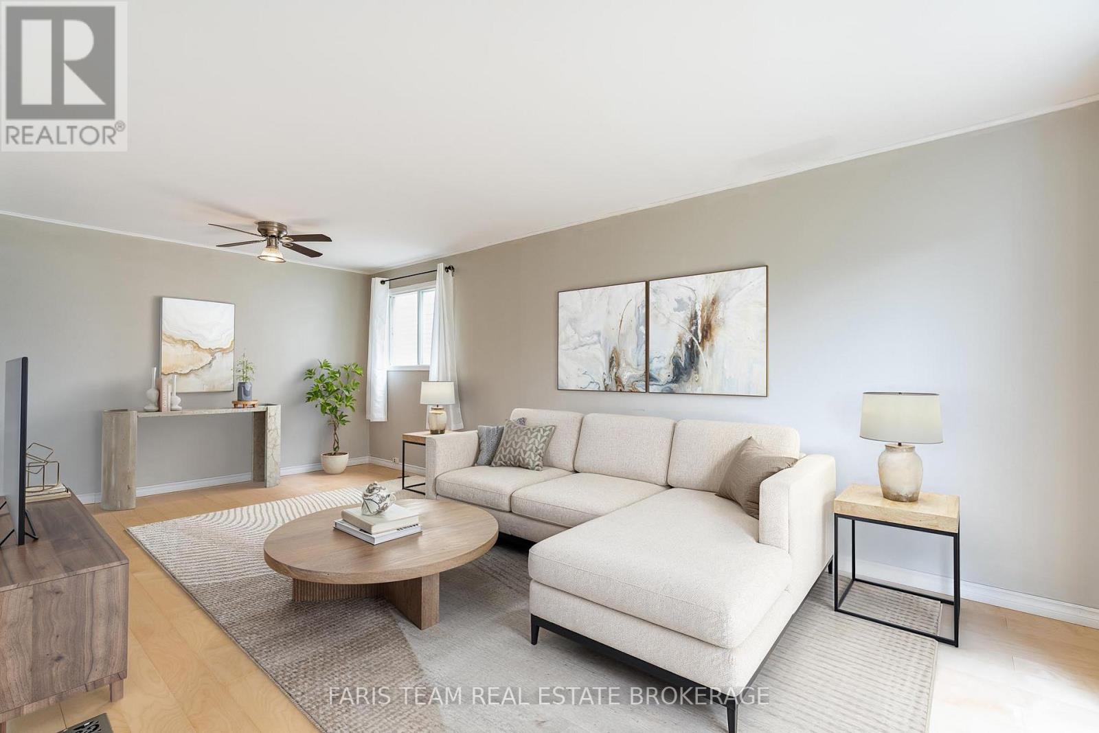 139 Burns Circle, Barrie, Ontario  L4N 5J8 - Photo 10 - S13495916