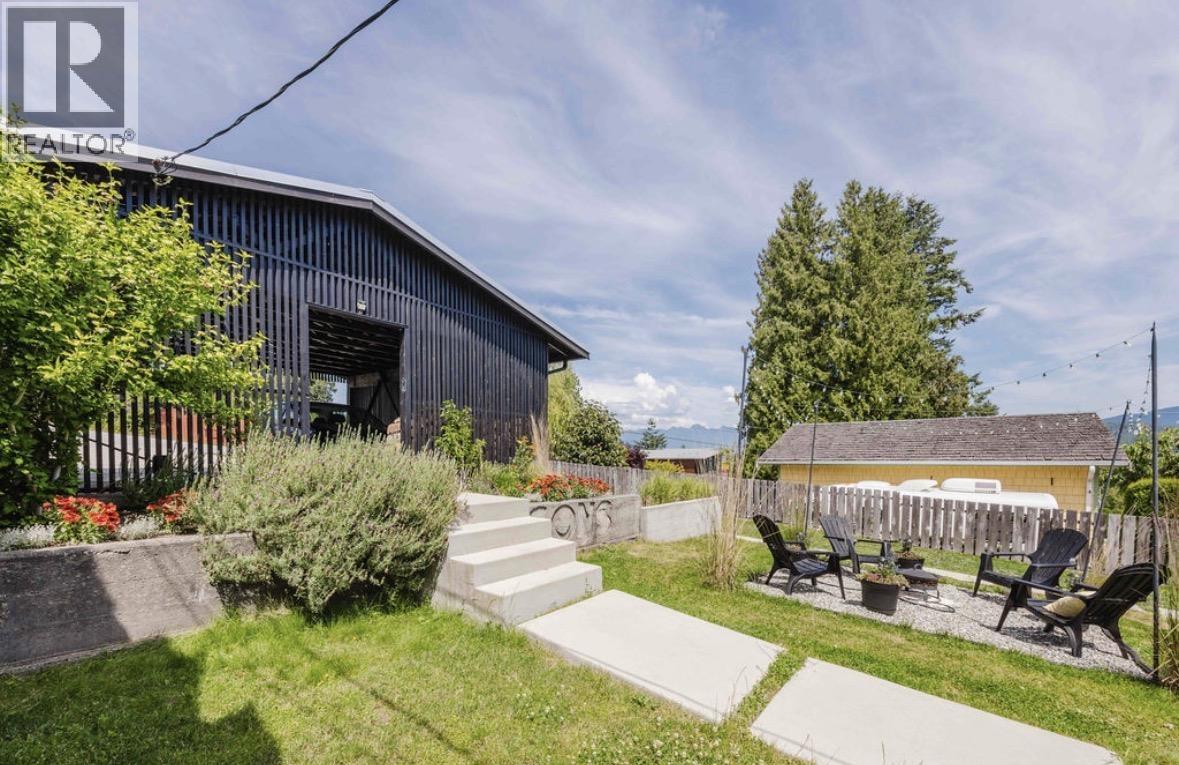 679 Corlett Road, Gibsons, British Columbia  V0N 1V9 - Photo 23 - R3140447