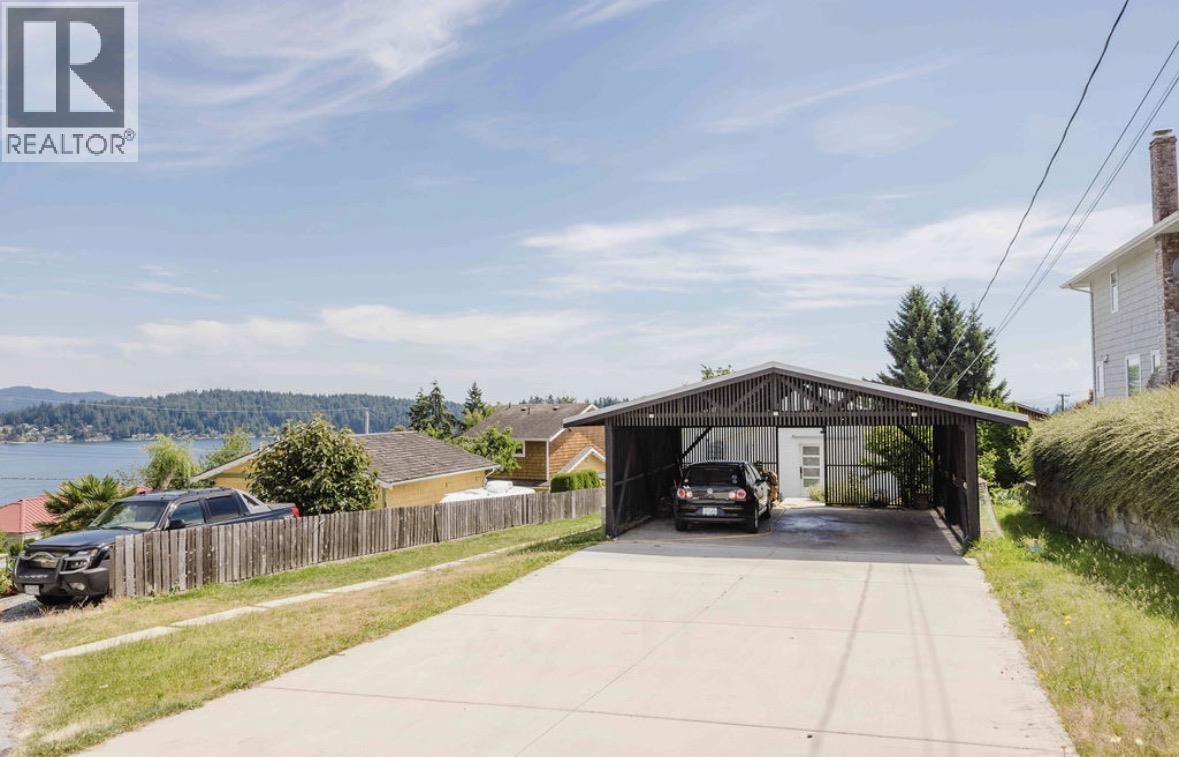 679 Corlett Road, Gibsons, British Columbia  V0N 1V9 - Photo 24 - R3140447