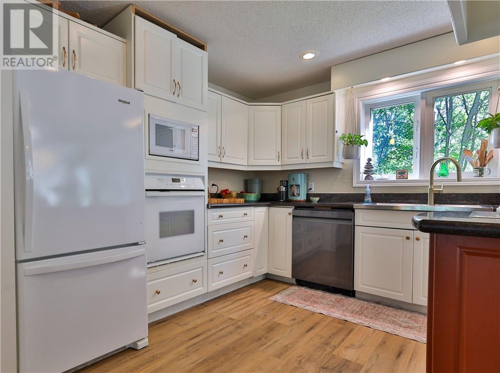550 Kantola Road, Lively, Ontario  P3Y 1H8 - Photo 6 - 2128854