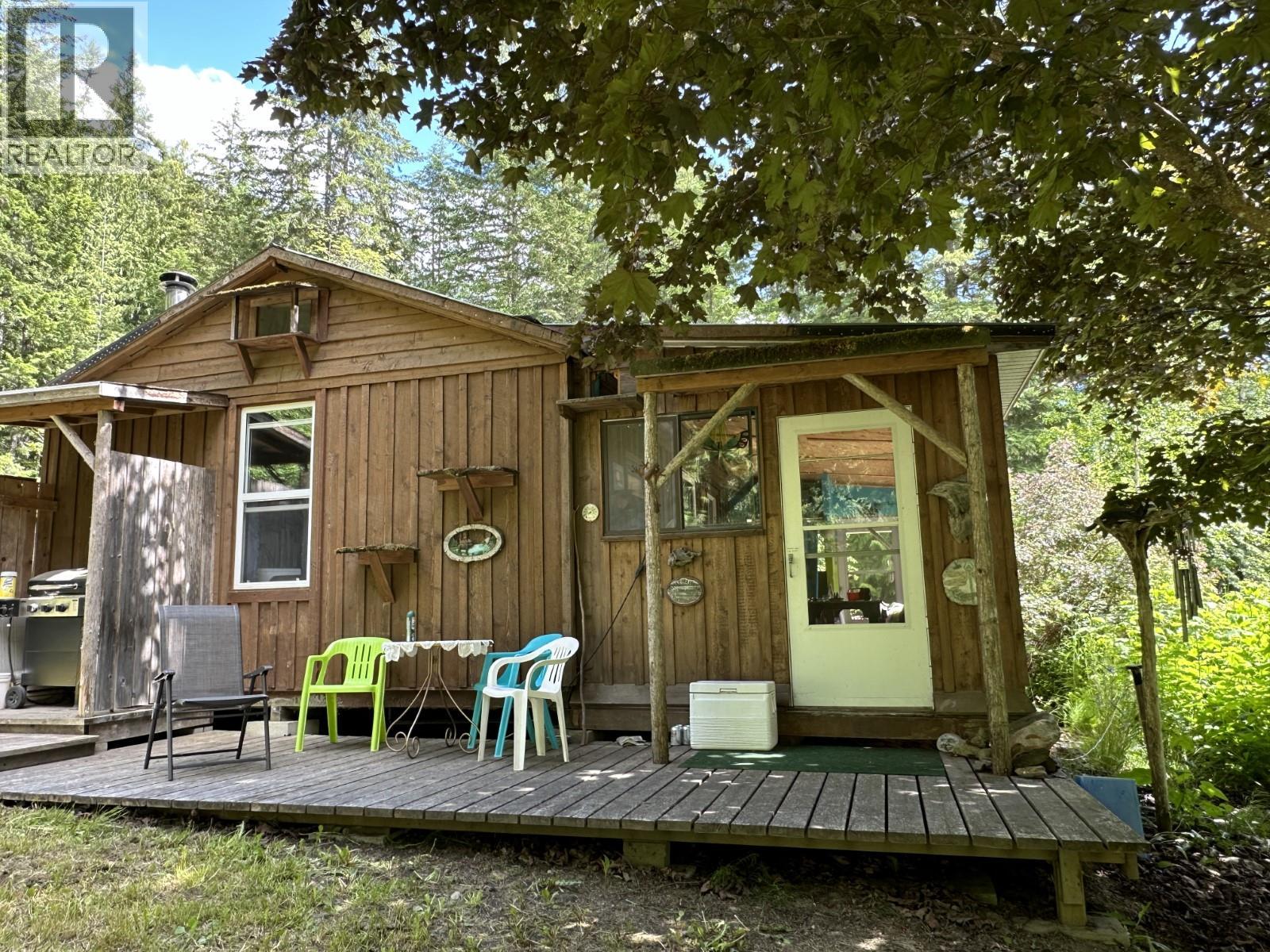 4460 6 Highway, Arrow Park, British Columbia