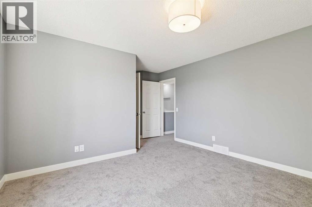 137 Prestwick Mews Se, Calgary, Alberta  T2Z 3X6 - Photo 21 - A2320334