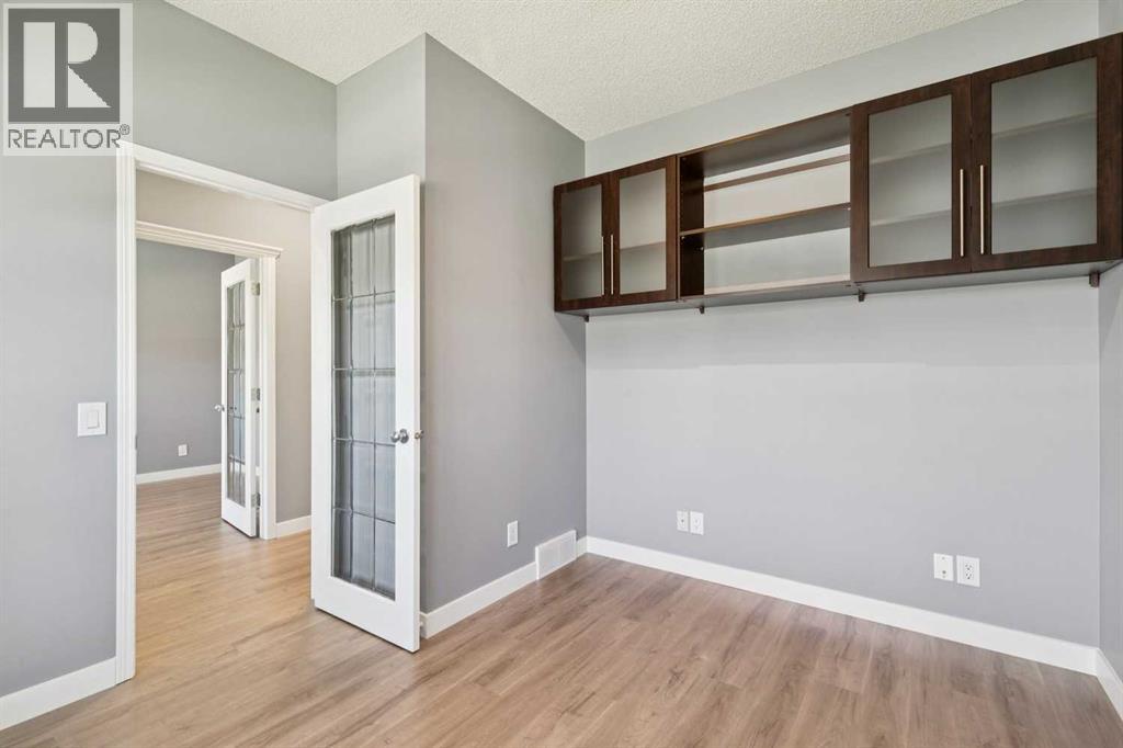 137 Prestwick Mews Se, Calgary, Alberta  T2Z 3X6 - Photo 8 - A2320334