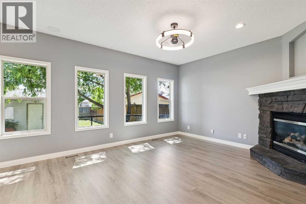 137 Prestwick Mews Se, Calgary, Alberta  T2Z 3X6 - Photo 16 - A2320334