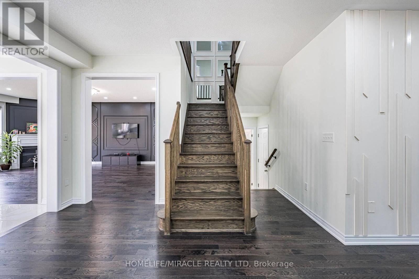 21 Junior Road, Brampton, Ontario  L7A 5J4 - Photo 10 - W13495942