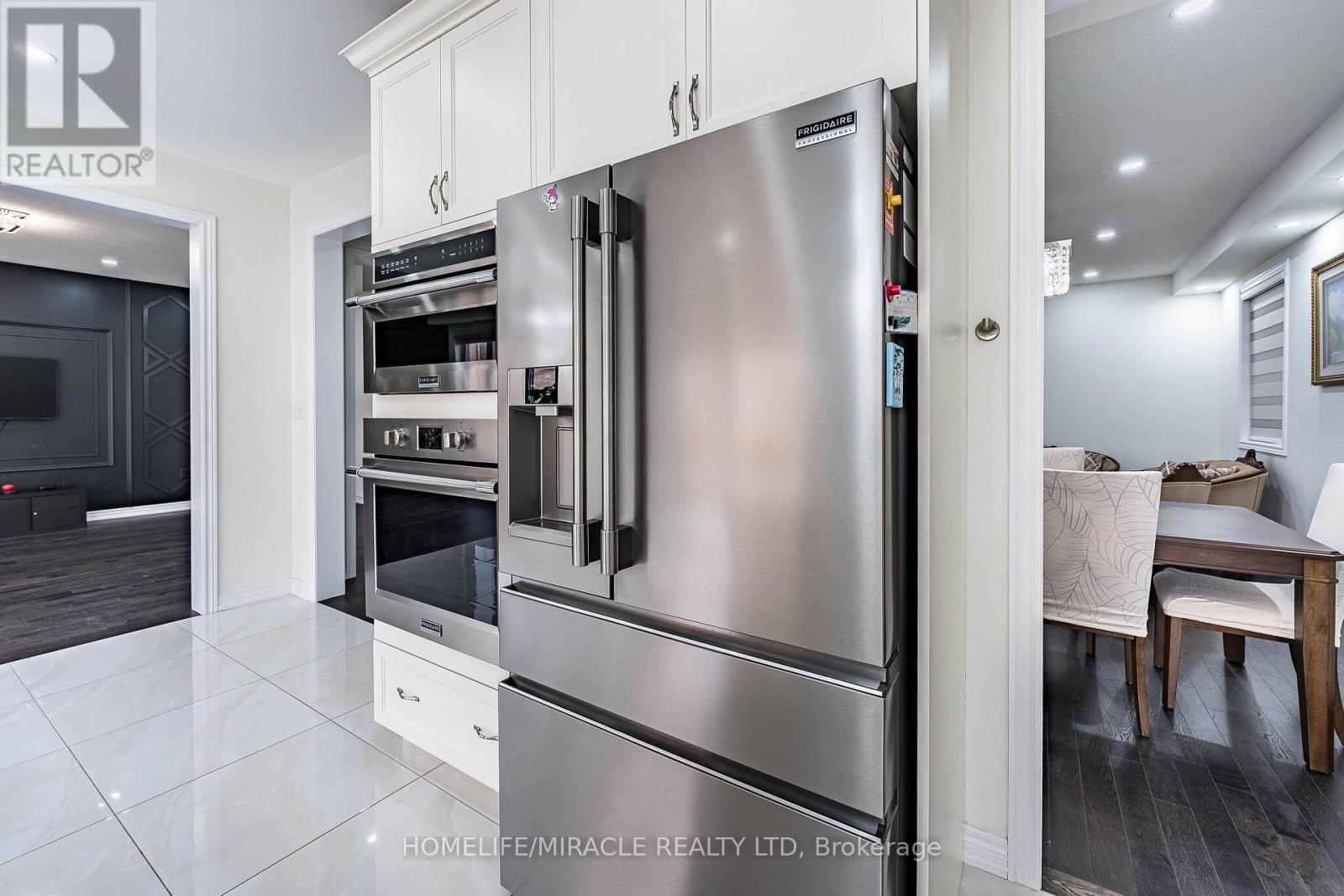 21 Junior Road, Brampton, Ontario  L7A 5J4 - Photo 19 - W13495942