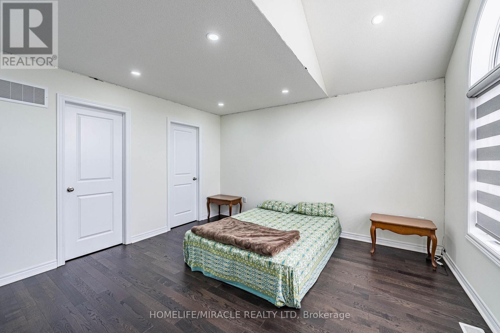 21 Junior Road, Brampton, Ontario  L7A 5J4 - Photo 38 - W13495942