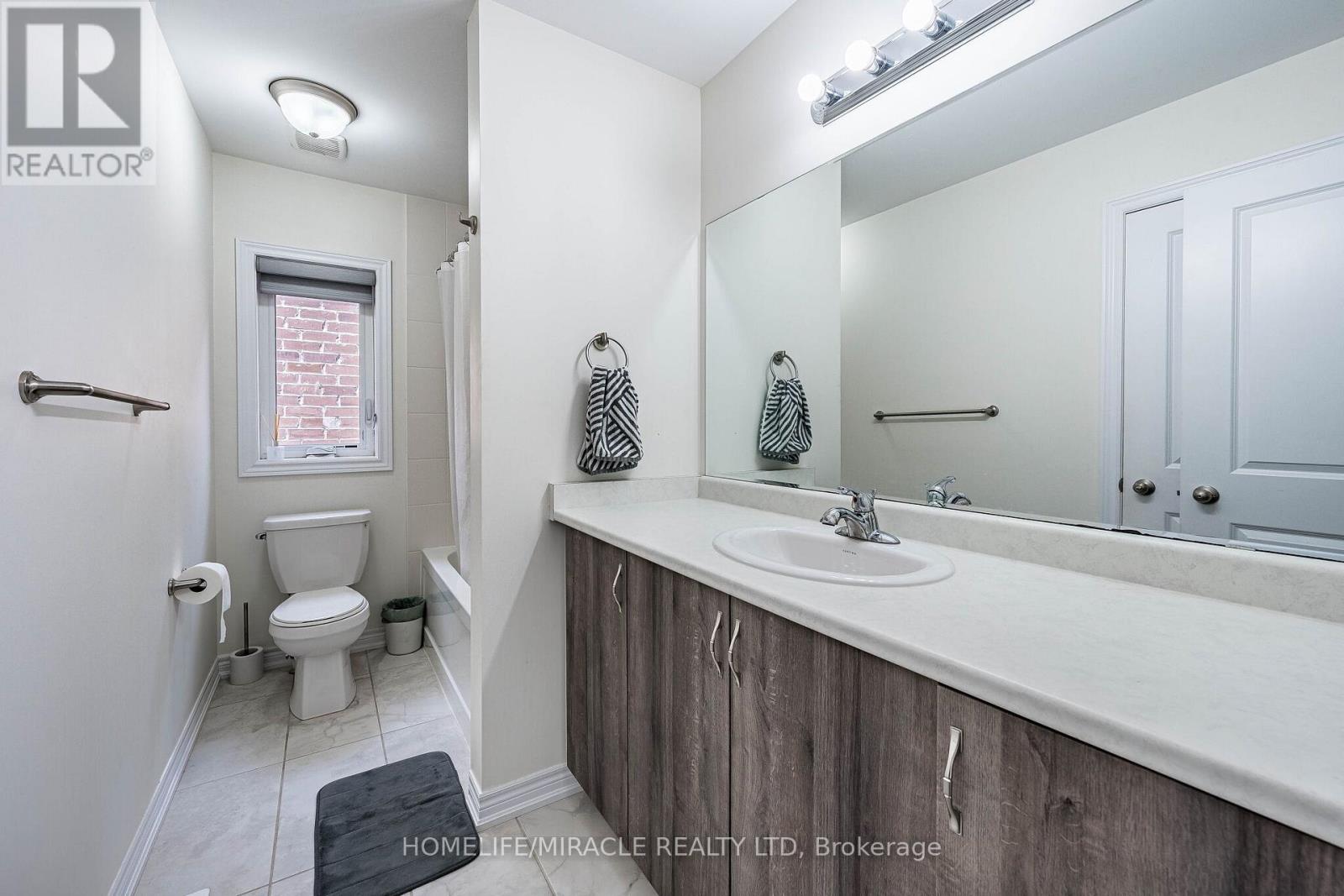 21 Junior Road, Brampton, Ontario  L7A 5J4 - Photo 40 - W13495942