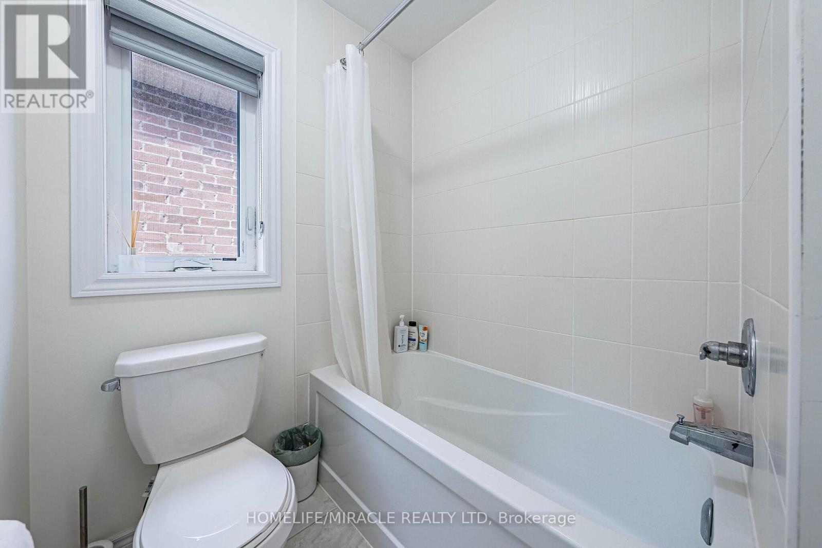 21 Junior Road, Brampton, Ontario  L7A 5J4 - Photo 42 - W13495942