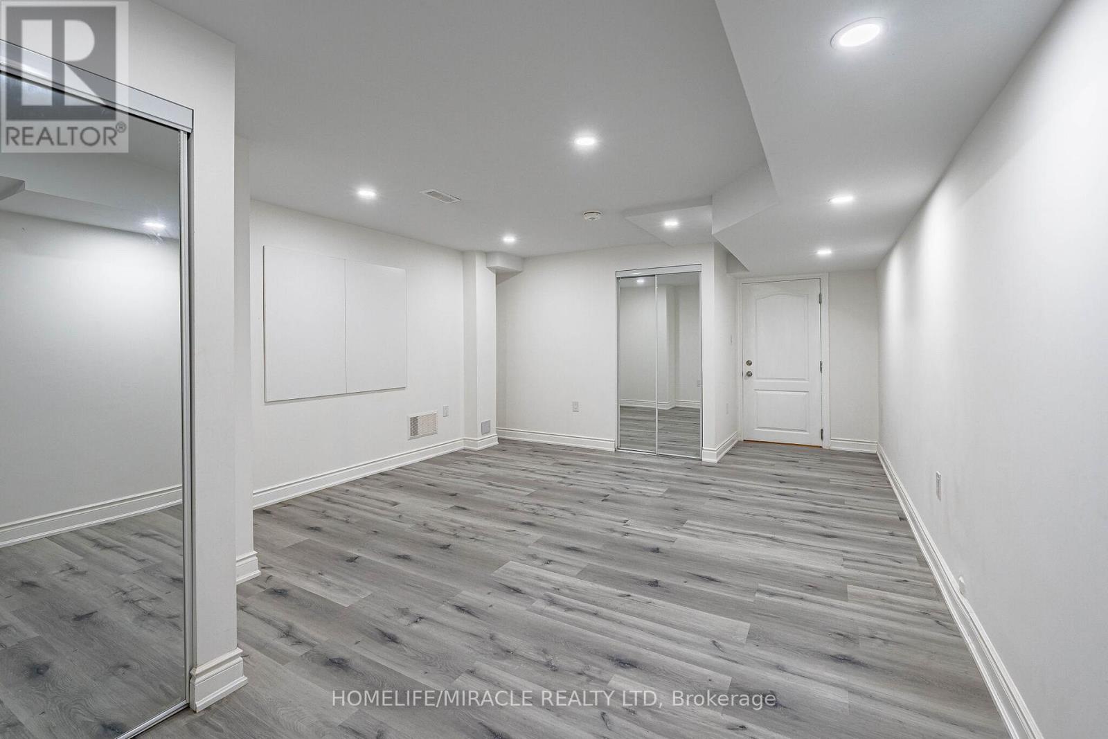 21 Junior Road, Brampton, Ontario  L7A 5J4 - Photo 45 - W13495942