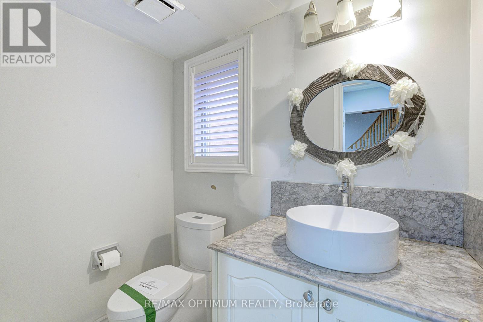 35 Wildberry Crescent, Brampton, Ontario  L6R 1K1 - Photo 24 - W13494300
