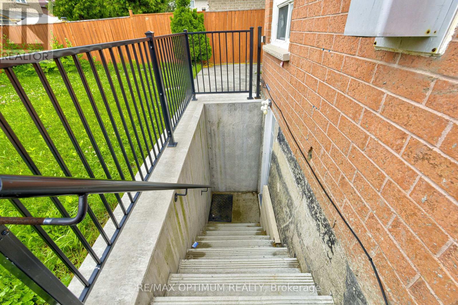 35 Wildberry Crescent, Brampton, Ontario  L6R 1K1 - Photo 45 - W13494300
