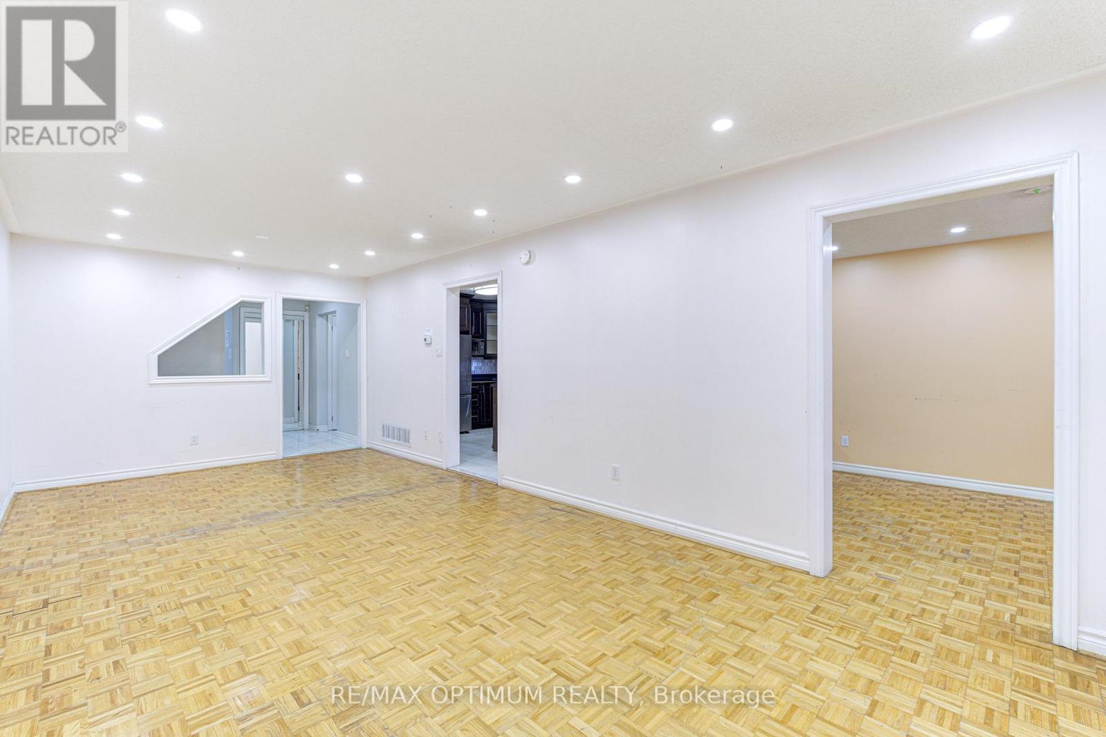 35 Wildberry Crescent, Brampton, Ontario  L6R 1K1 - Photo 13 - W13494300