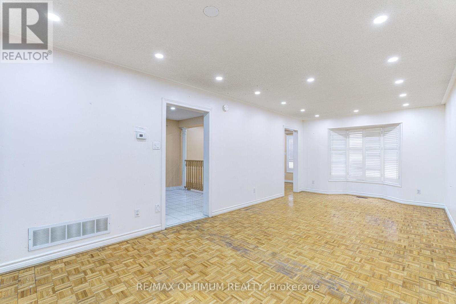35 Wildberry Crescent, Brampton, Ontario  L6R 1K1 - Photo 14 - W13494300