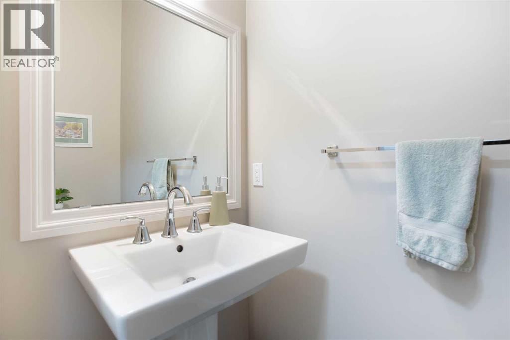 67 Silverado Ridge Crescent Sw, Calgary, Alberta  T2X 0J8 - Photo 15 - A2319091