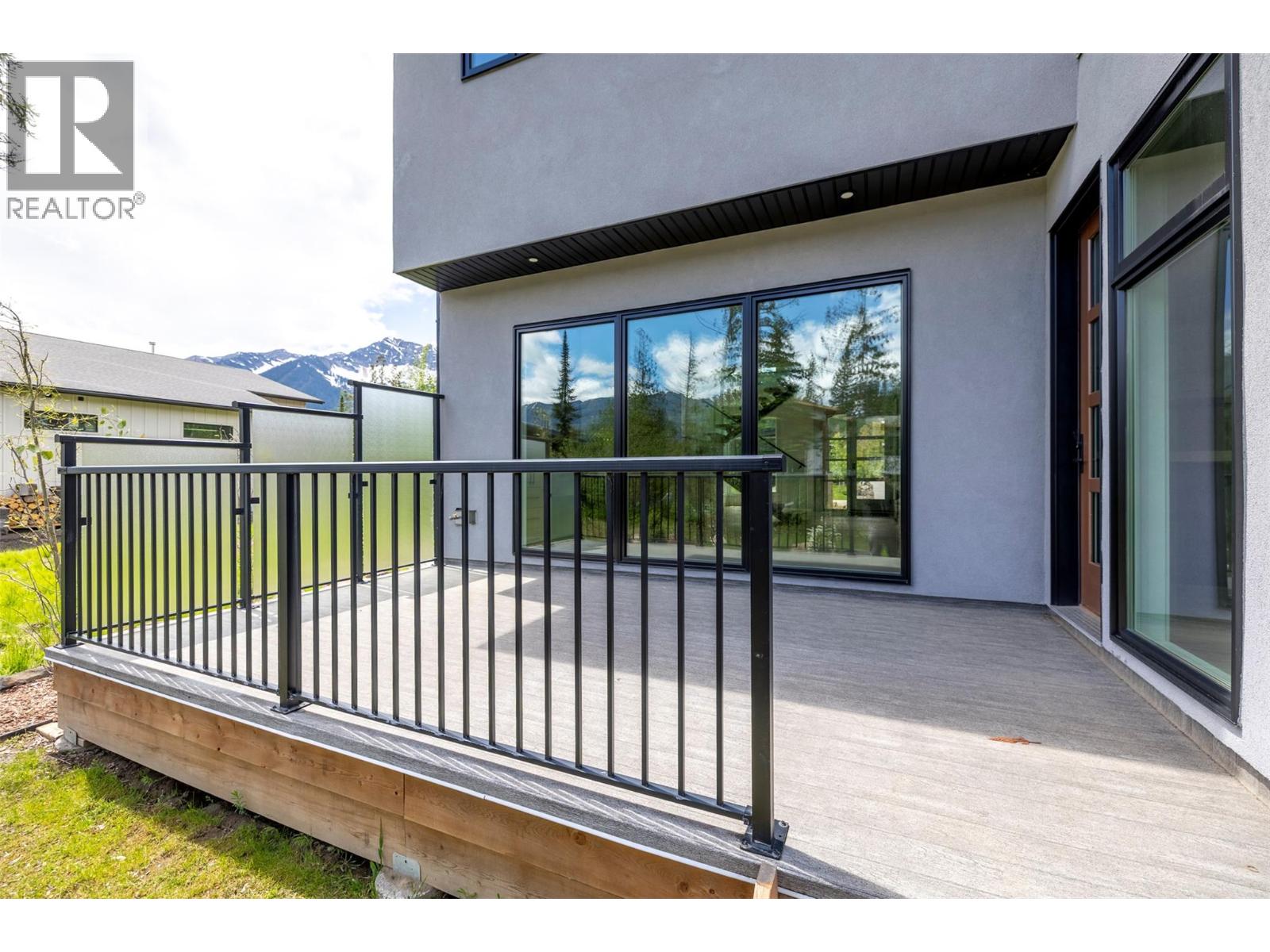 5 Mammoth Drive, Fernie, British Columbia  V0B 1M1 - Photo 6 - 10391371