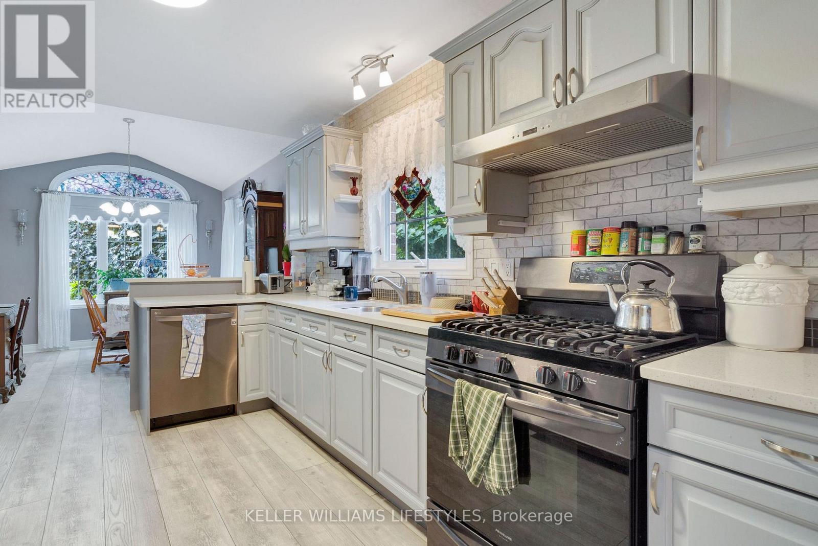 590 Sprucewood Drive, London North, Ontario  N5X 4J5 - Photo 10 - X13496034