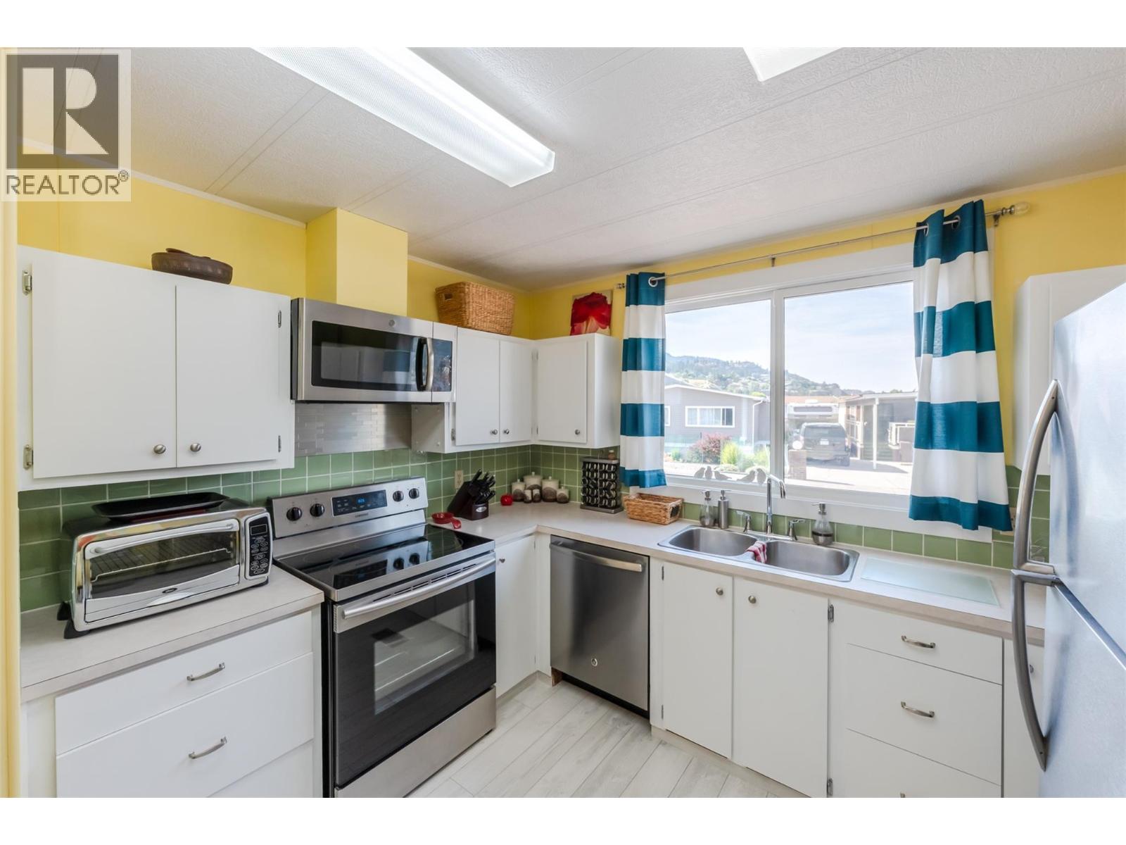 3105 South Main Street Unit# 307, Penticton, British Columbia  V2A 7H1 - Photo 3 - 10392794
