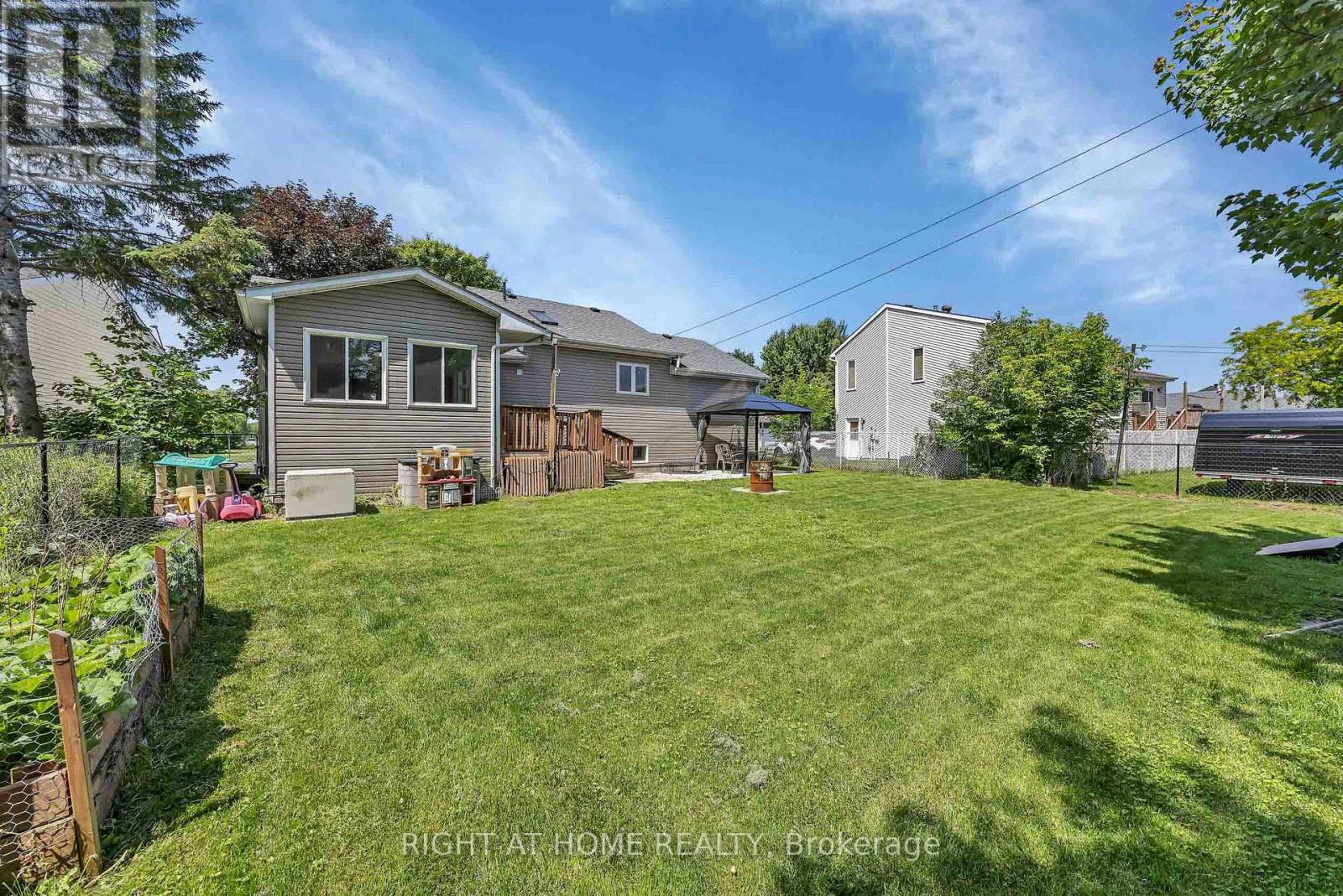 73 Castlebeau Street, Russell, Ontario  K0A 1W0 - Photo 43 - X13496194