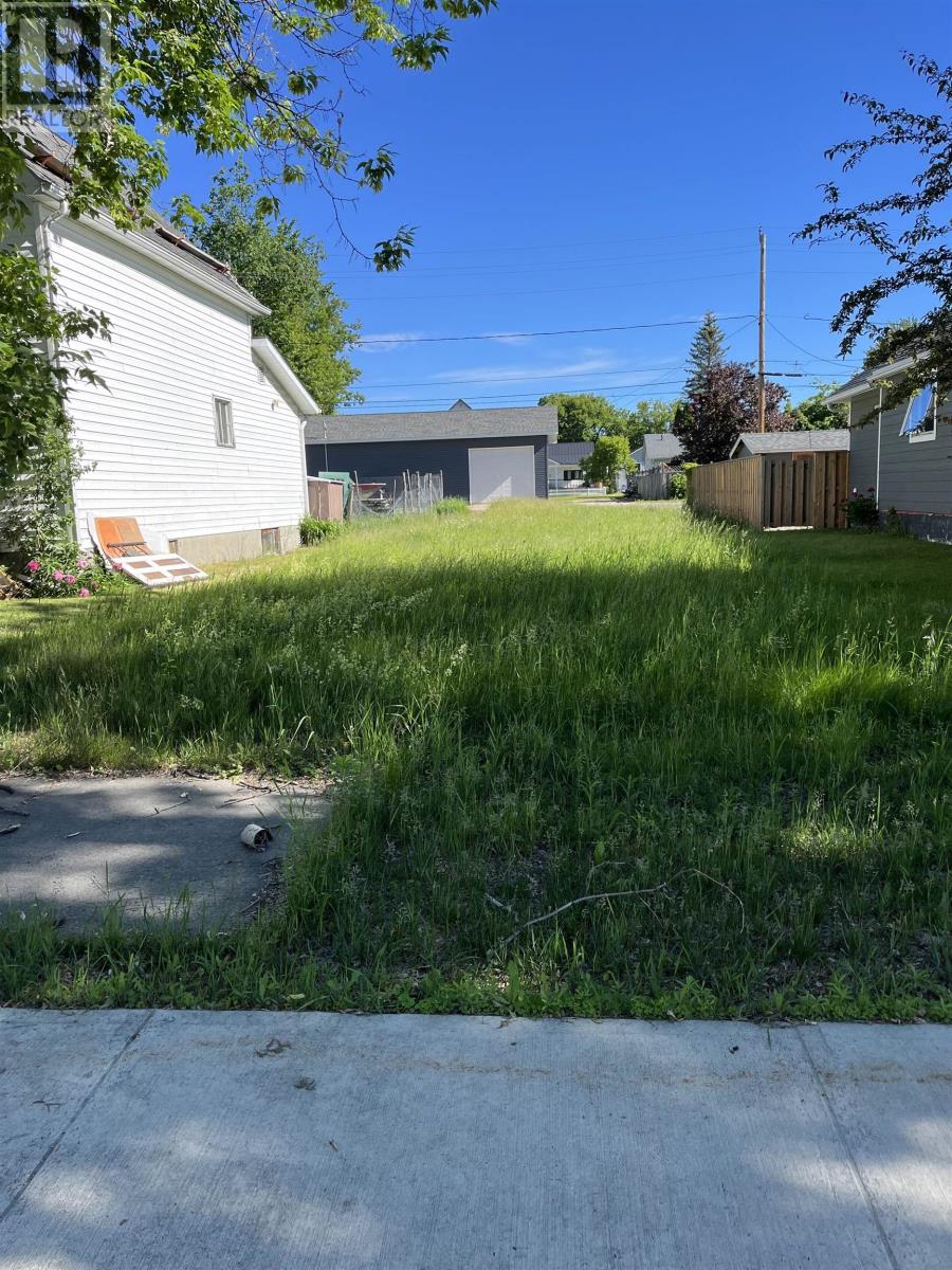 1026 Scott St., Fort Frances, Ontario  P9A 1J5 - Photo 1 - TB2601716