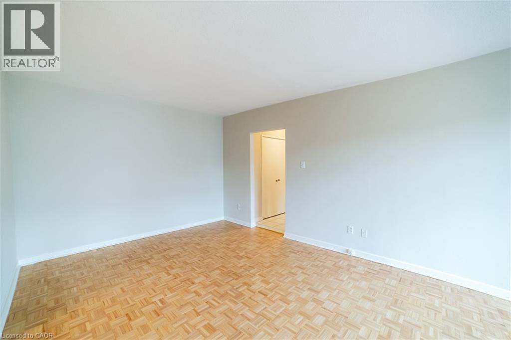 2433 First Street Unit# 14, Burlington, Ontario  L7R 1C7 - Photo 16 - 40843395