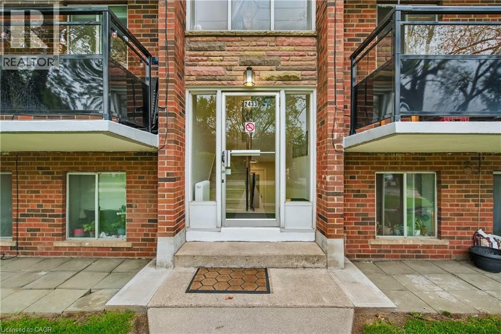 2433 First Street Unit# 14, Burlington, Ontario  L7R 1C7 - Photo 6 - 40843395