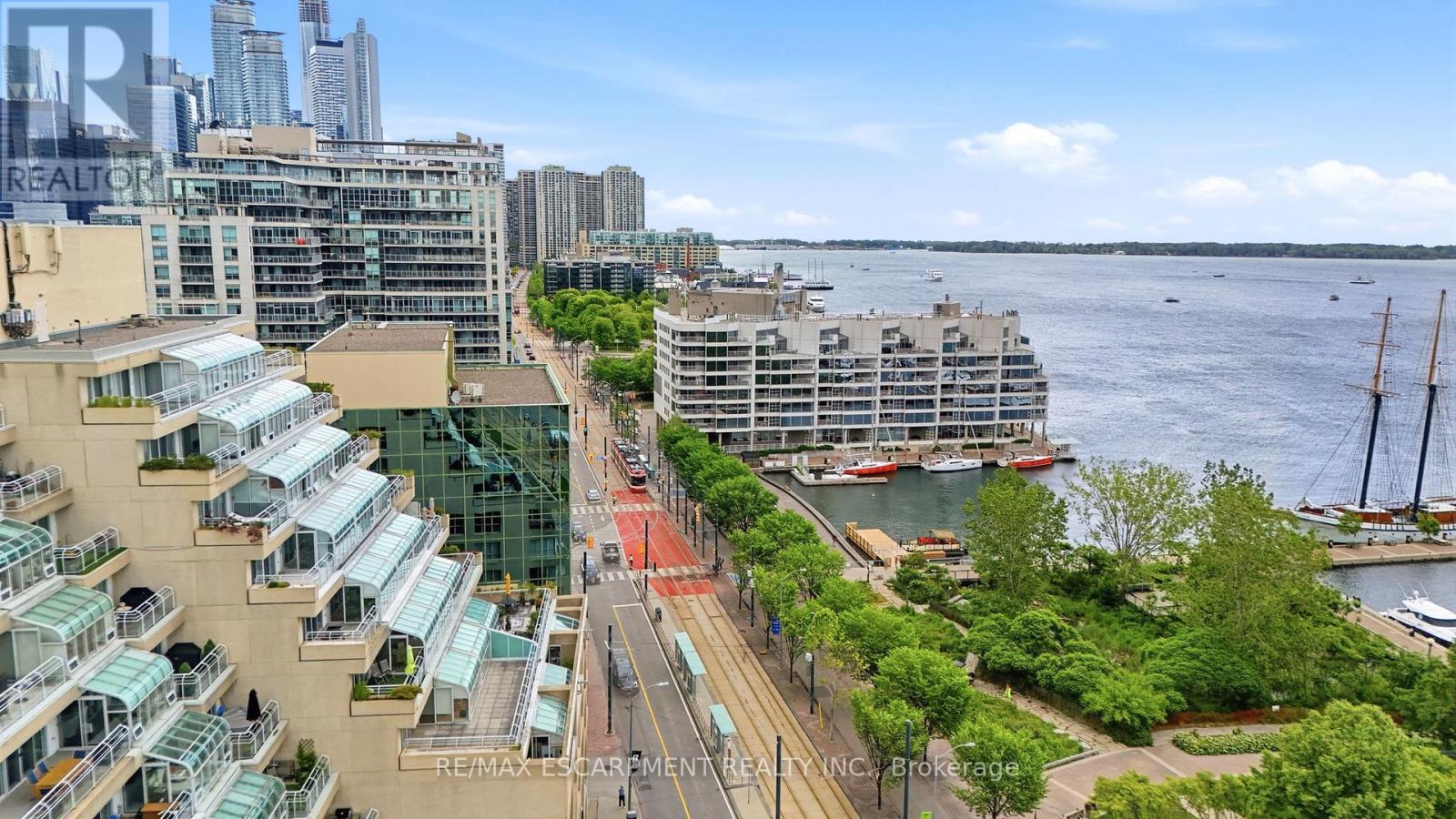 803e - 460 Queens Quay Way W, Toronto, Ontario  M5V 2Y5 - Photo 3 - C13479452