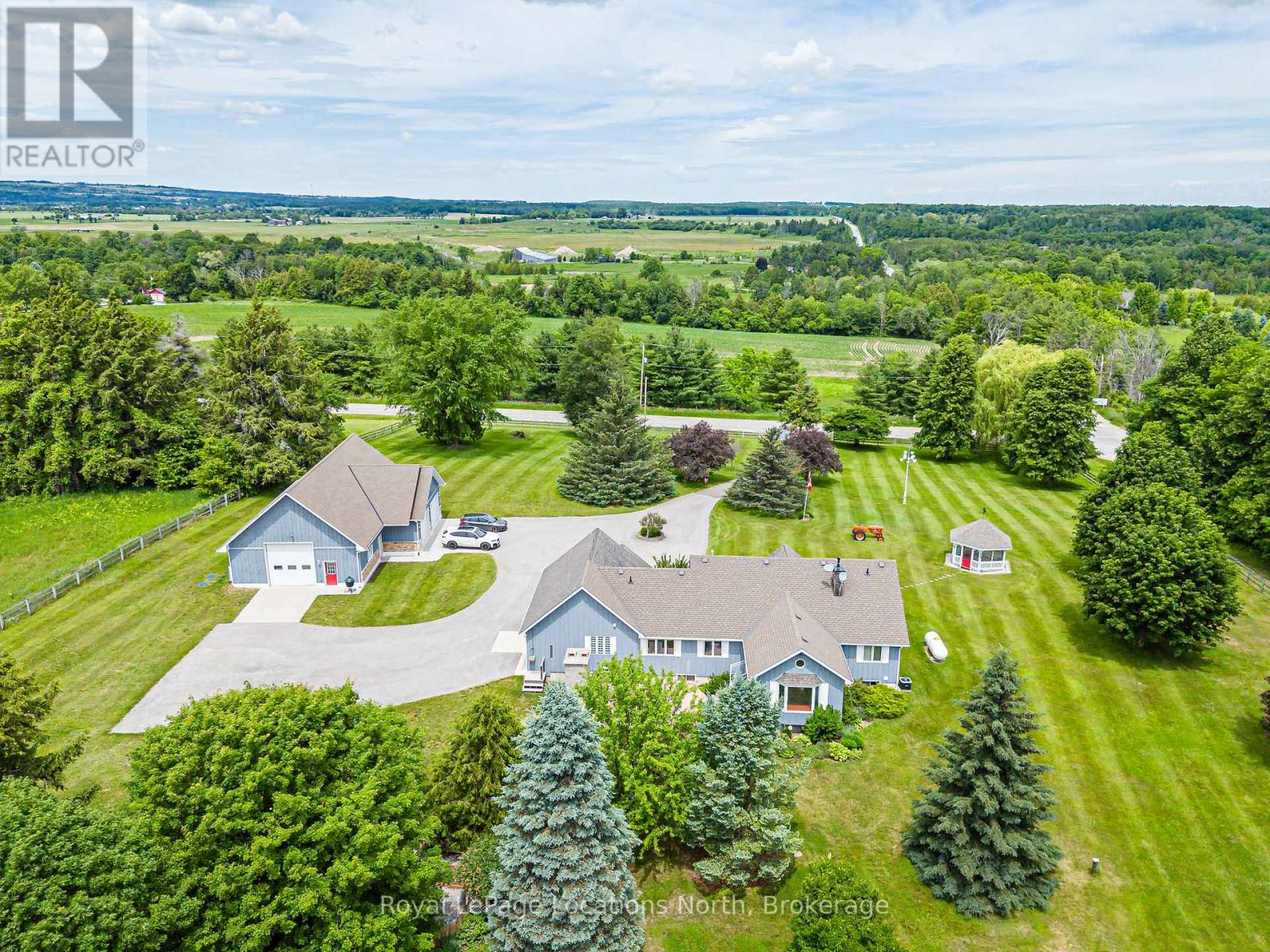 828530 Mulmur-Nottawasaga Townline, Mulmur, Ontario  L9Y 0Y9 - Photo 2 - X13496074