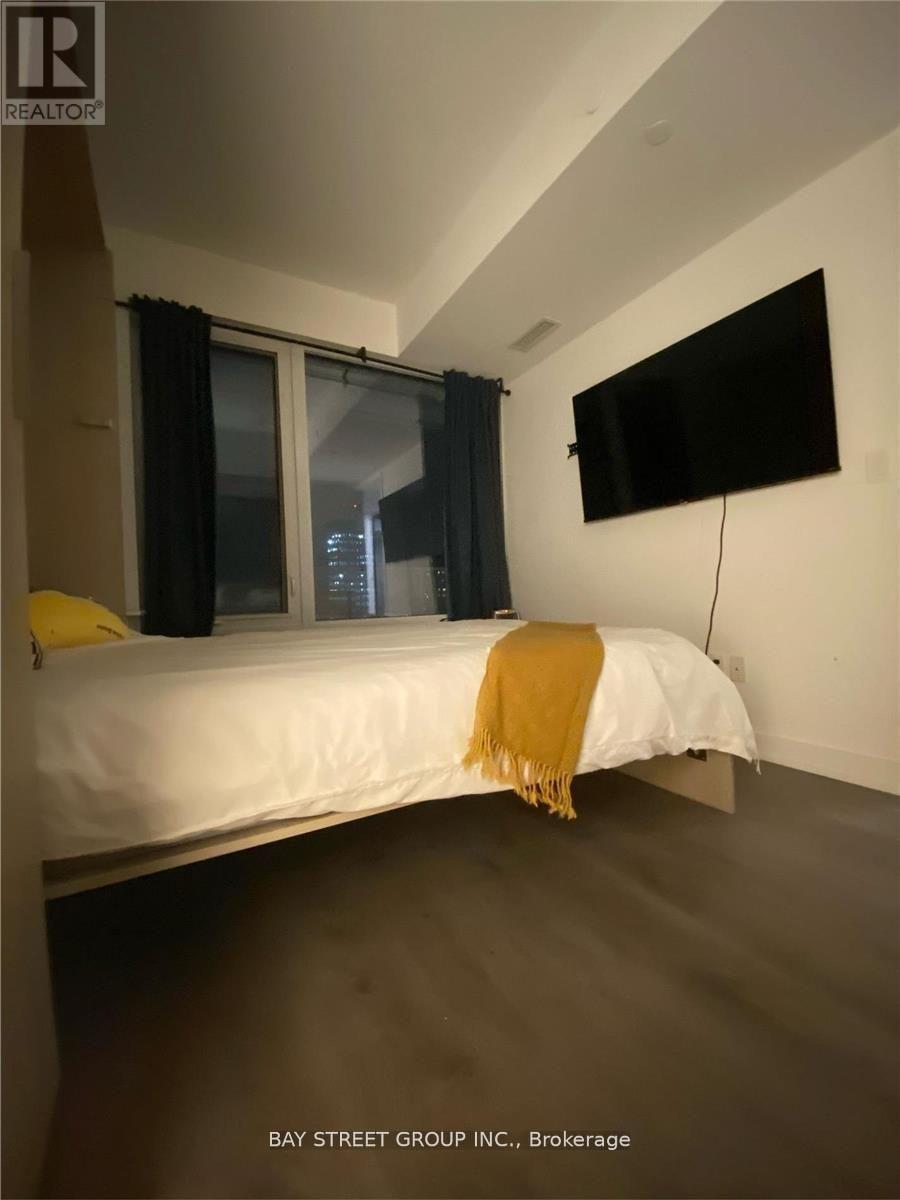 1913 - 501 Yonge Street, Toronto, Ontario  M4Y 0G8 - Photo 8 - C13496090