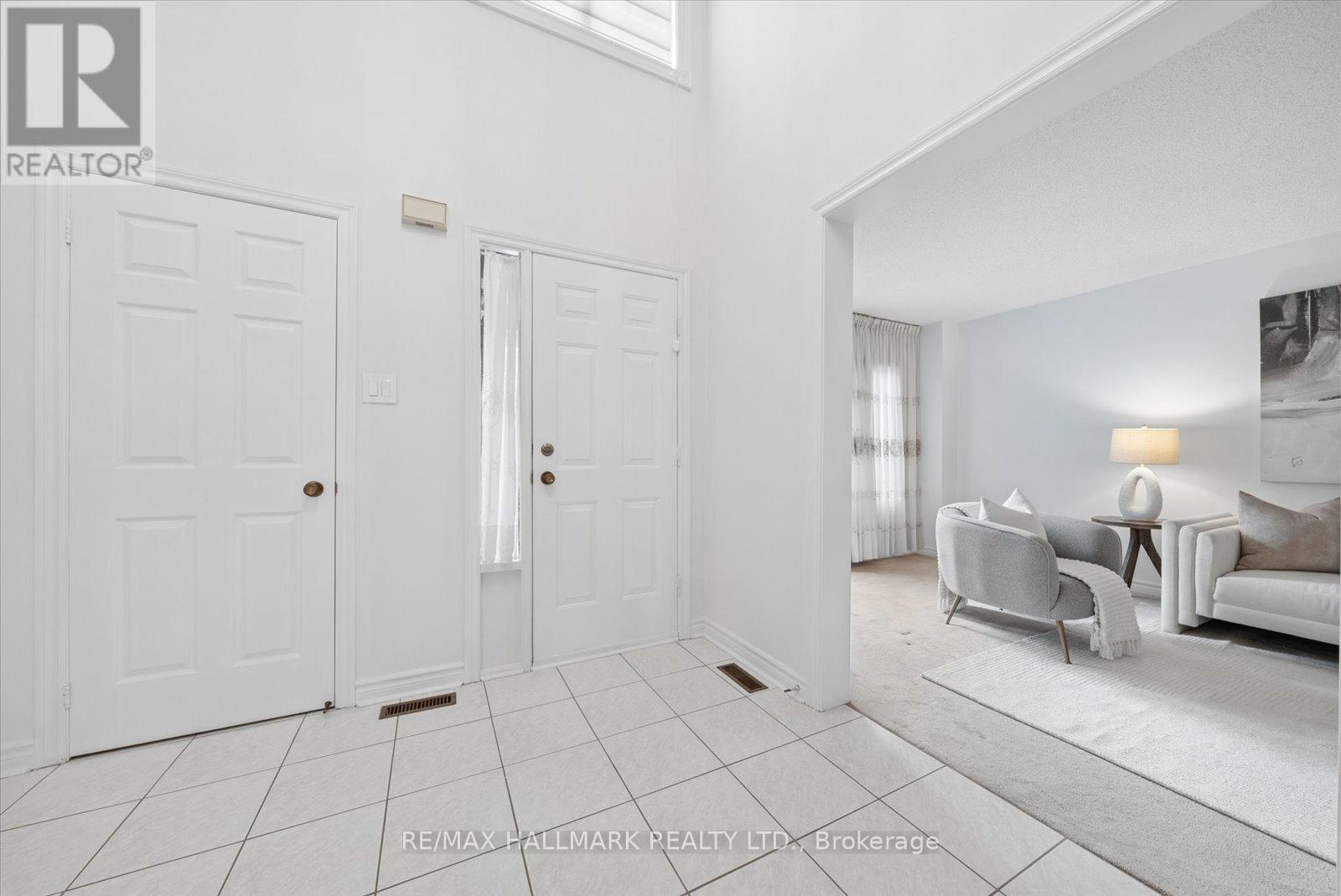 21 Caldbeck Avenue, Markham, Ontario  L3S 3H4 - Photo 5 - N13496002