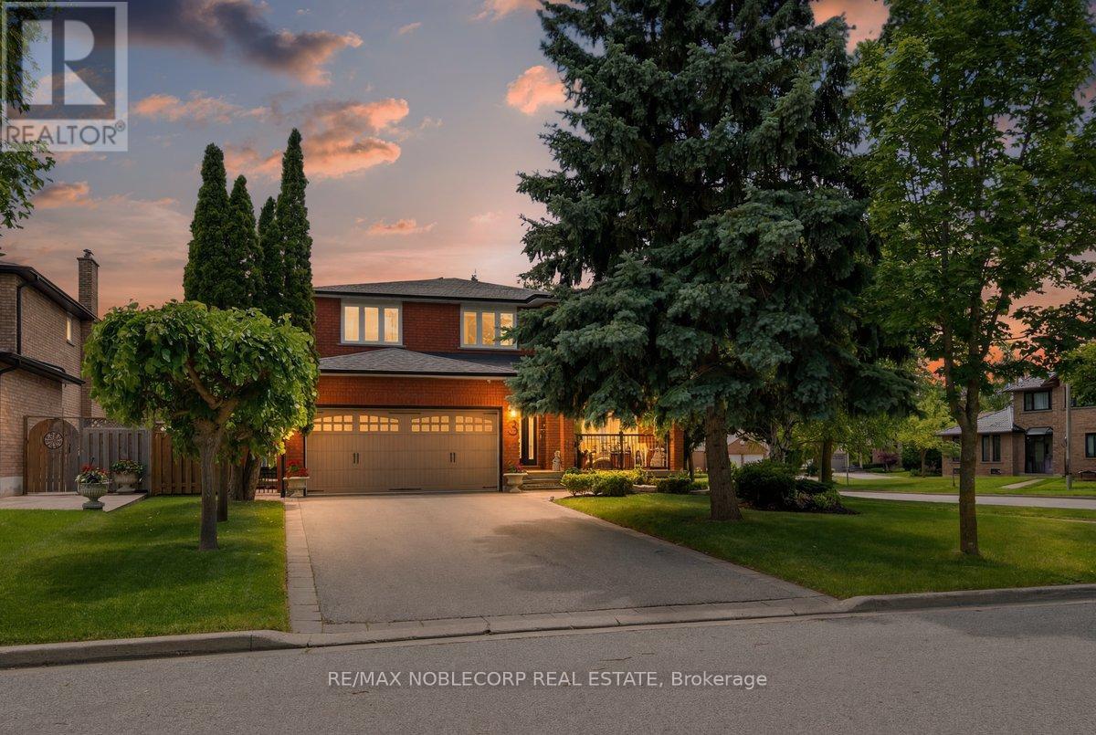 3 Castlehill Road, Vaughan, Ontario  L6A 1P3 - Photo 2 - N13496102