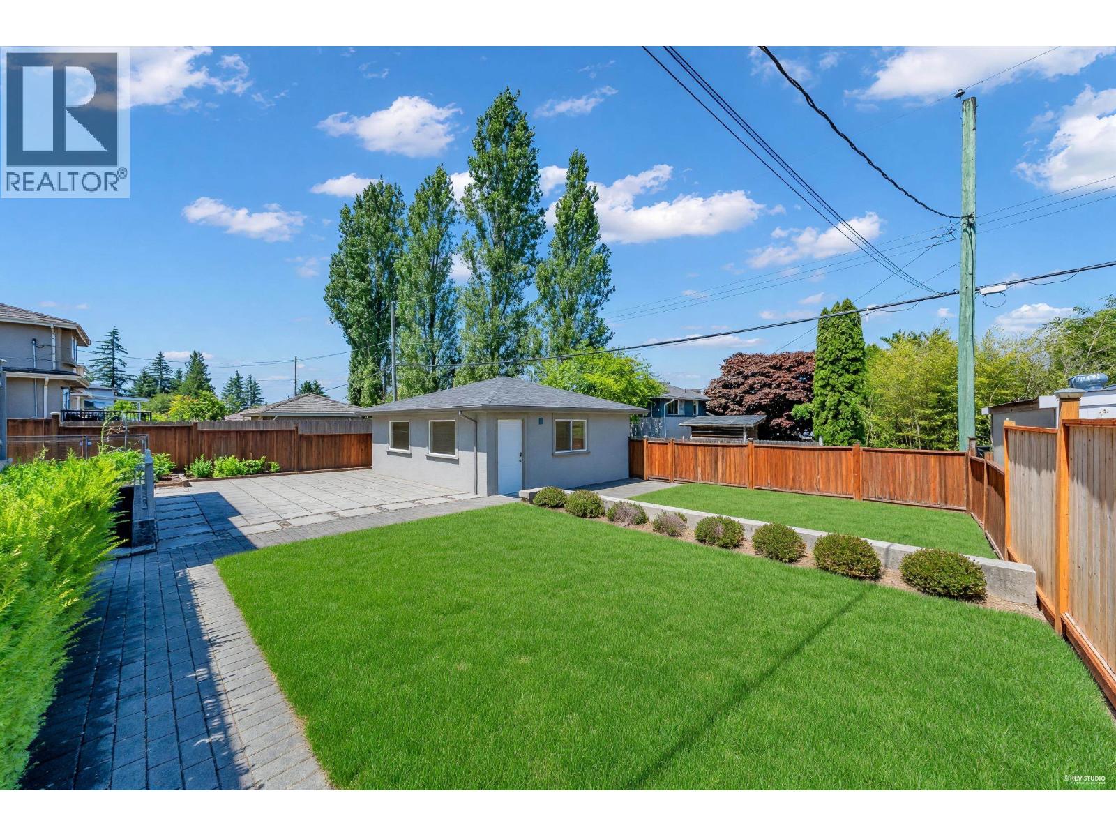 6841 Burns Street, Burnaby, British Columbia  V5E 1T5 - Photo 3 - R3140342