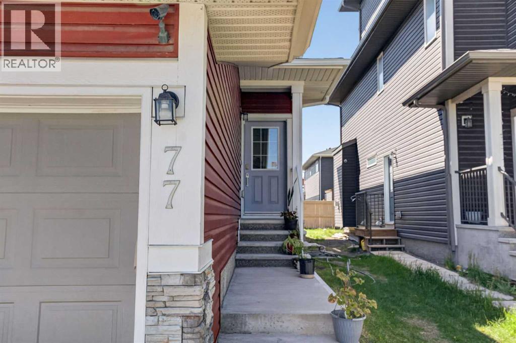 77 Saddlestone Place Ne, Calgary, Alberta  T3J 0Z6 - Photo 2 - A2324731