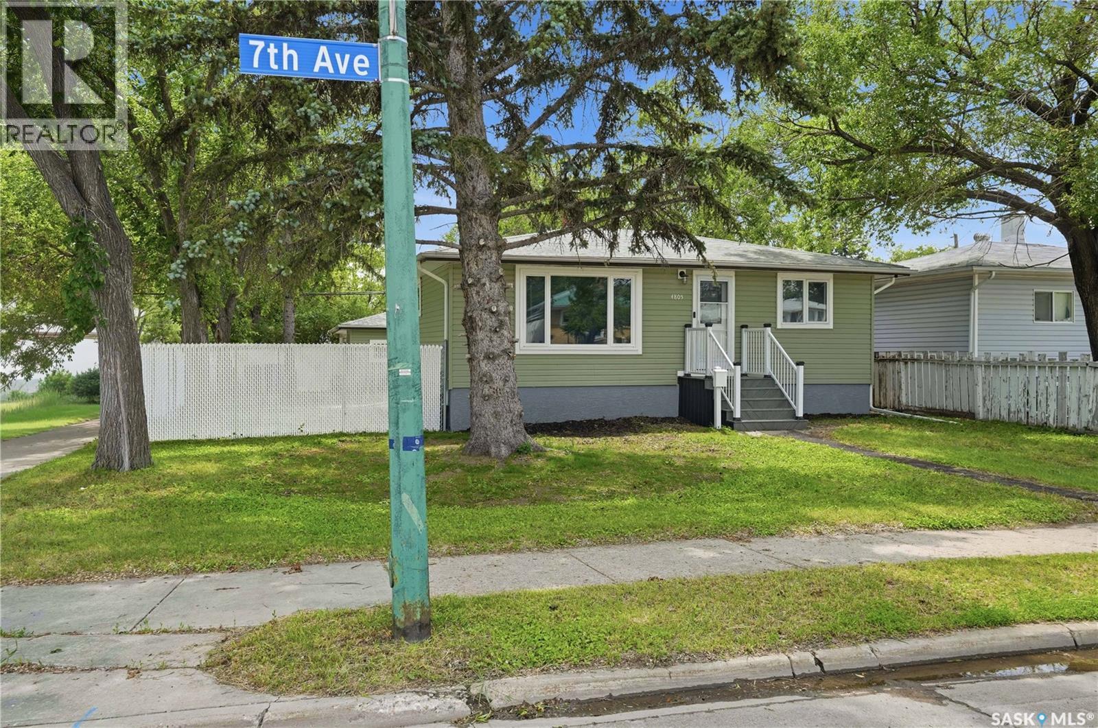4805 7th Avenue, Regina, Saskatchewan  S4T 0R8 - Photo 3 - SK040779